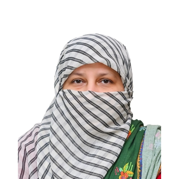DR. MUNAZZA NOOR