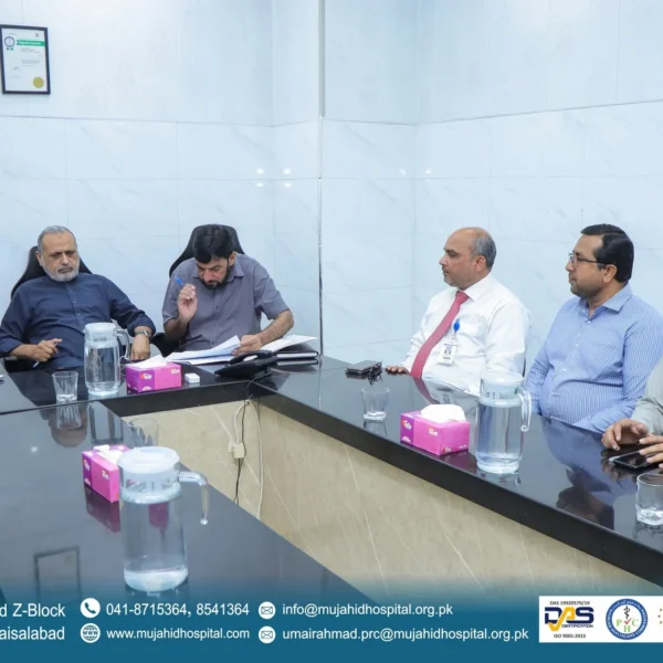Ubilee Life Insurance Visits Mujahid Hospital3 600x600